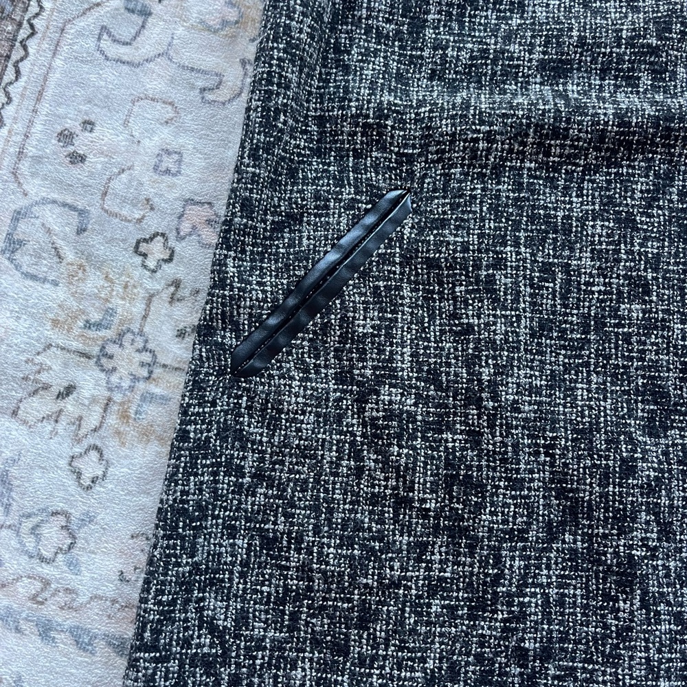 Loft Dress - Picture 2 of 3